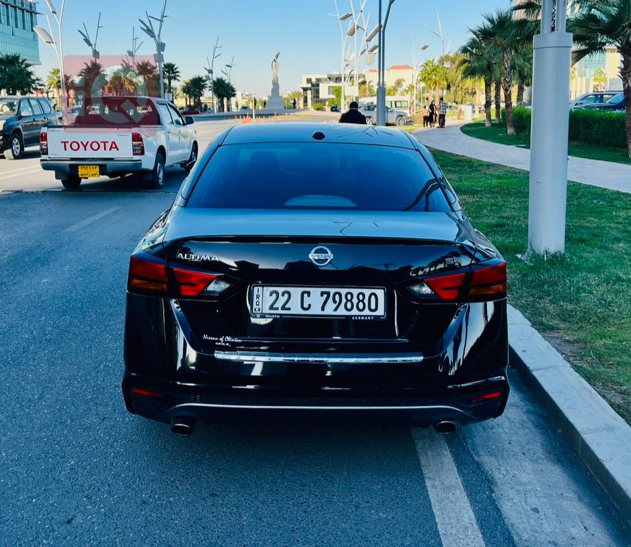 نیسان ئەلتیما